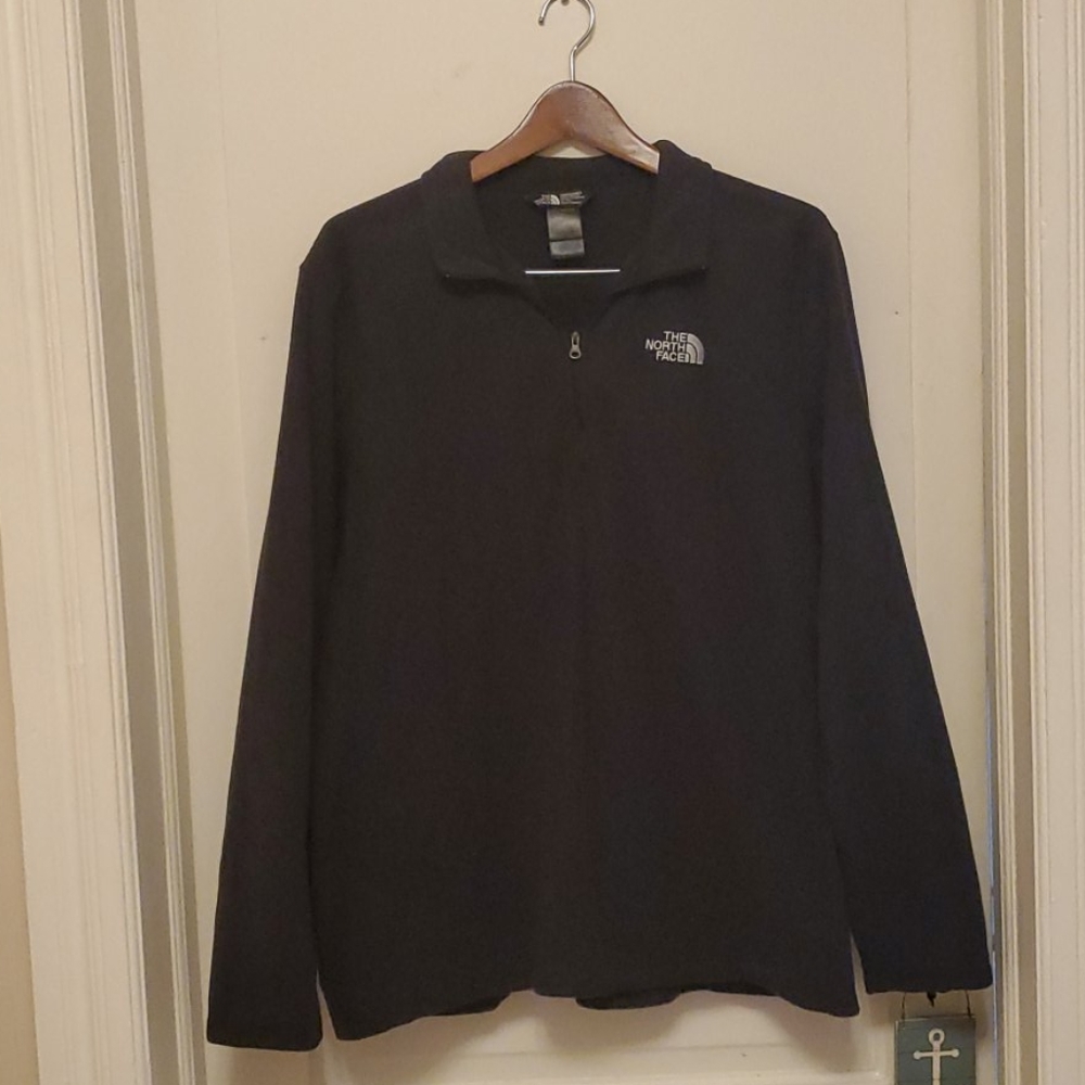 Brand New Mens black half zip north face Fleece